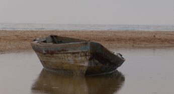 Вірші Коротка китайською мовою опубліковано в журналі «Світова література»